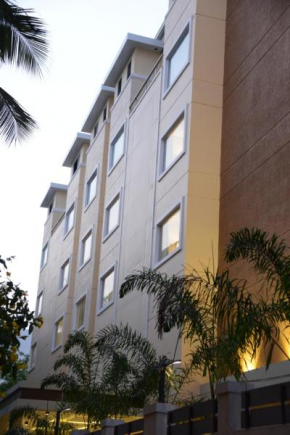 Гостиница Blu Iris  Chennai